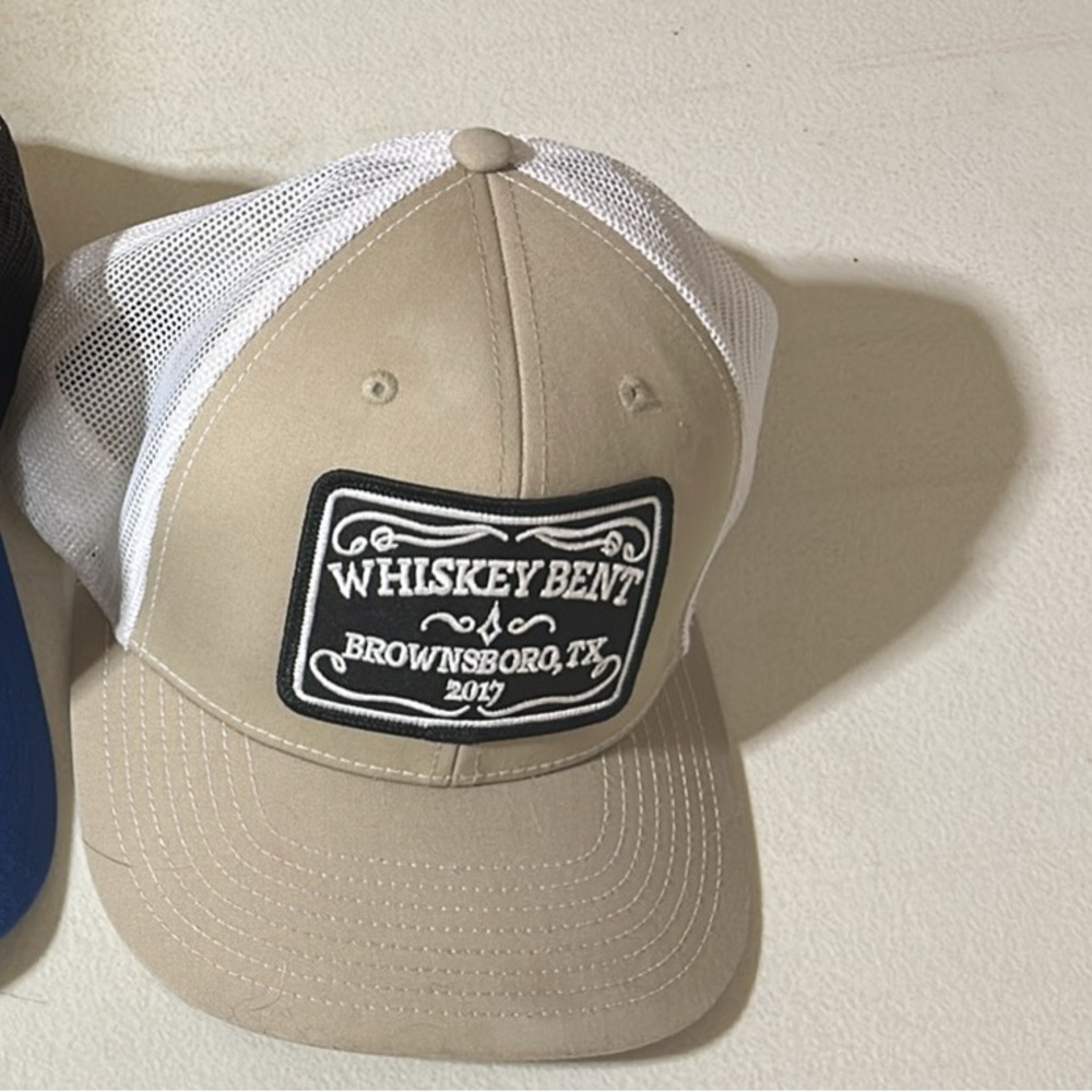 Buckle Tan and White Mesh Hat